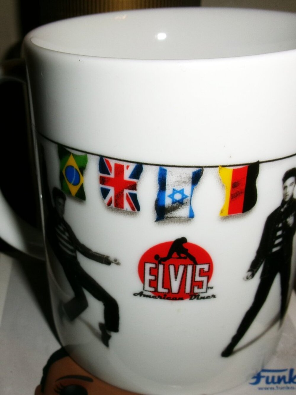 elvis presley jailhouse rock world flags mint 1970 ceramic coffee mug - king